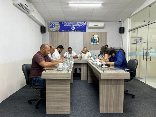 Jatobá: Sexta Sessão Ordinária do Segundo Período da Sétima Legislatura foi Realizada; Fotos e Vídeo